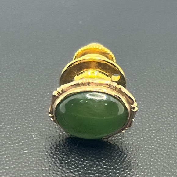 10k yellow gold green jadeite cabochon stone tie tack pin vintage - Picture 10 of 14